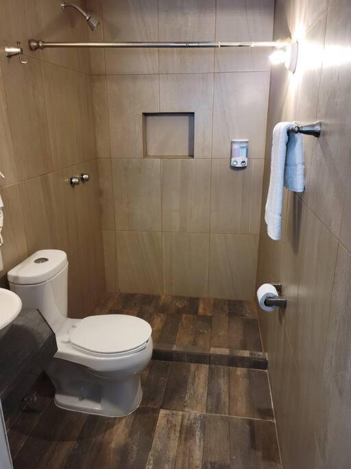 Departamento Privado7, 2 Camas Matri, Parking, Cocina Equipada, Wifi 65 Mb, 2 Climas,Centrico,Tv Smart Leilighet Ciudad Valles Eksteriør bilde